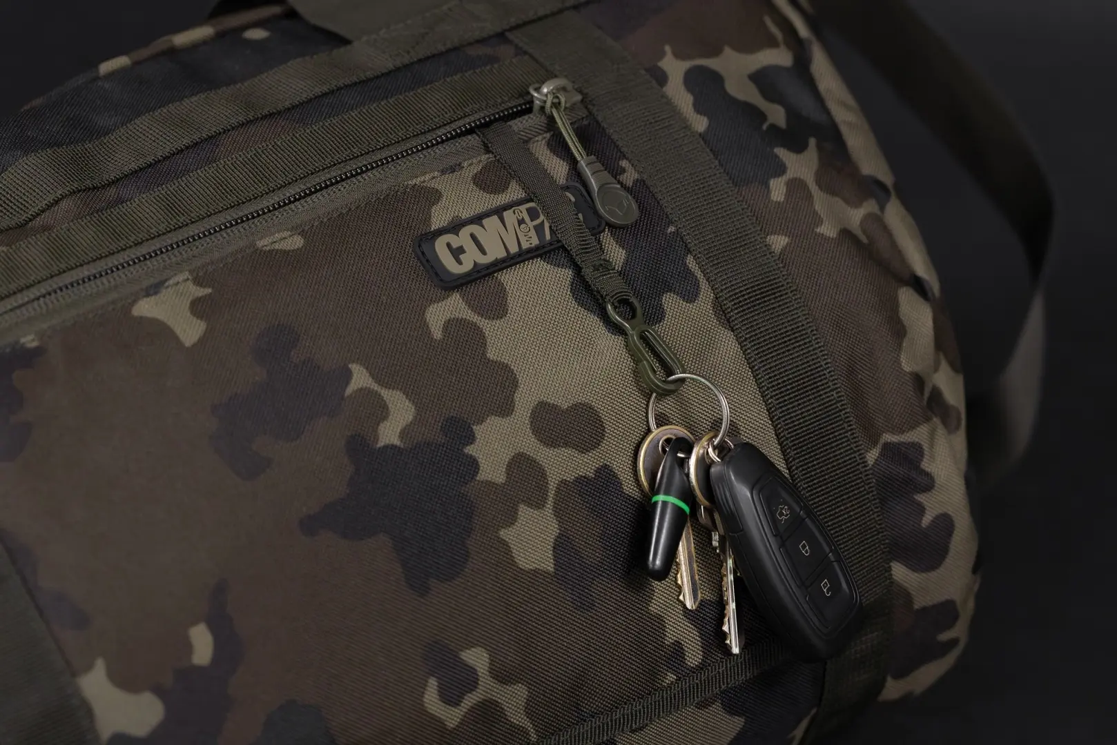 Korda Compac Messenger Bag Dark Camo
