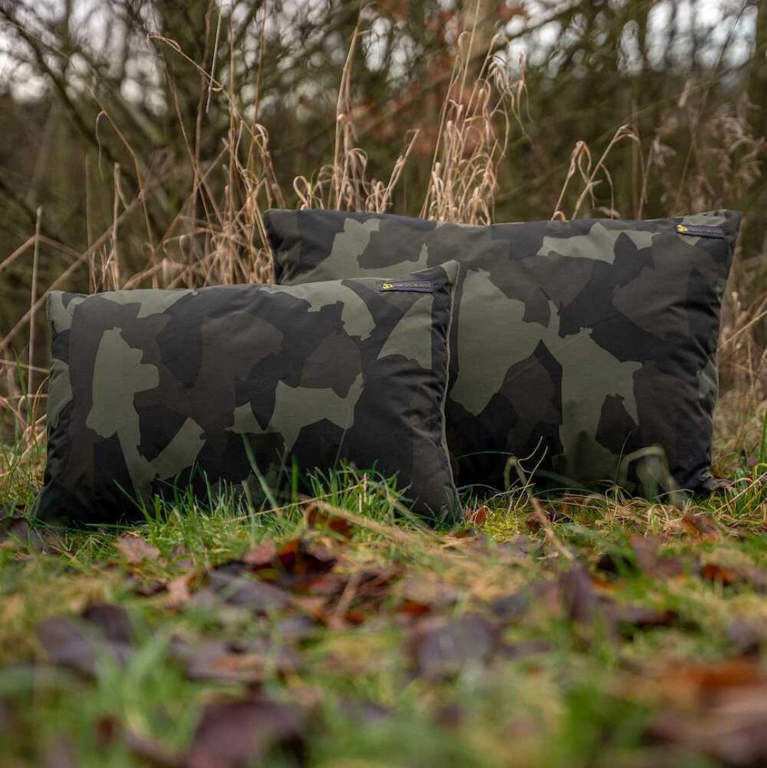 Avid Carp Revolve Pillow - Standard