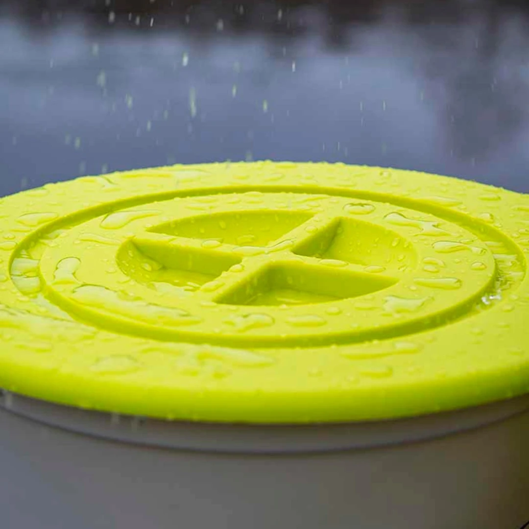 Matrix 17L Groundbait Bucket & Lid