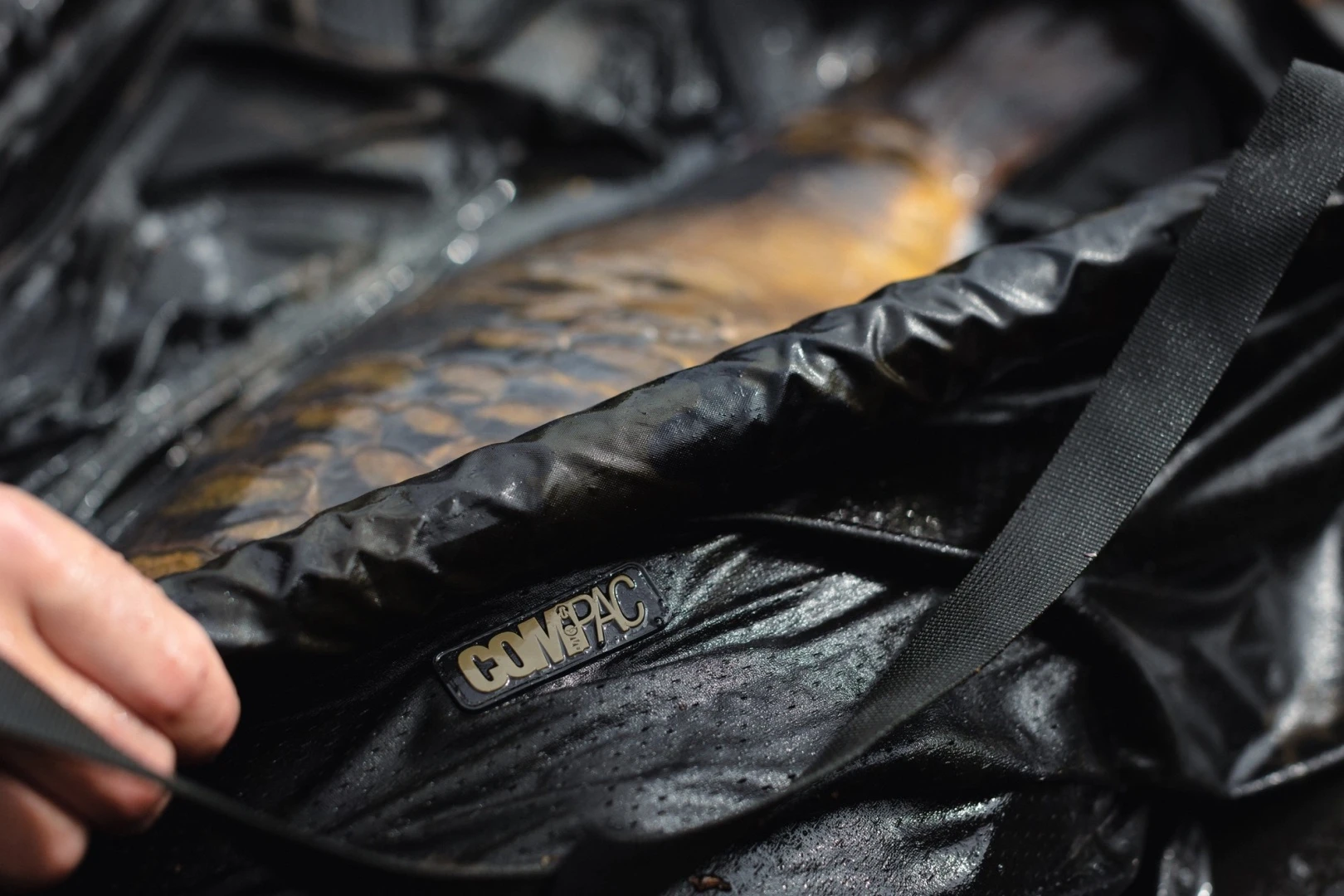 Korda Compac Retainer Sling - Dark Kamo