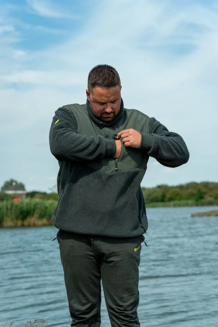 RidgeMonkey APEarel ThermaPro Sherpa Fleece - Green