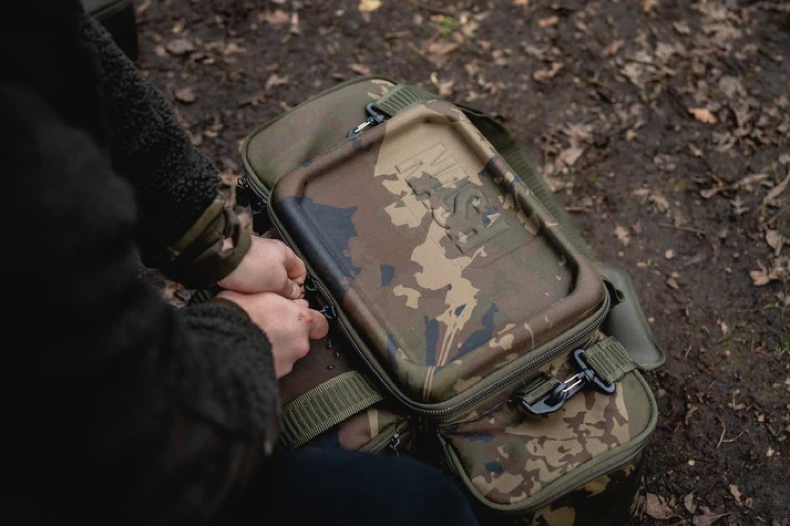 Nash Subterfuge Carryall - Medium 50L