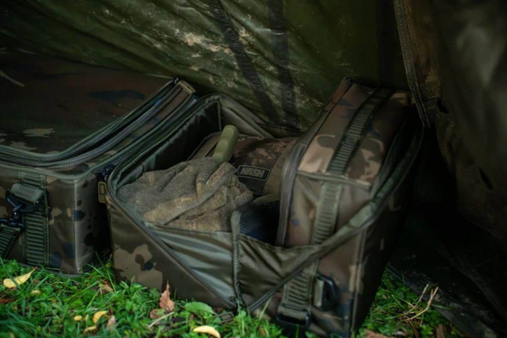 Nash Subterfuge Cube Carryall 50L