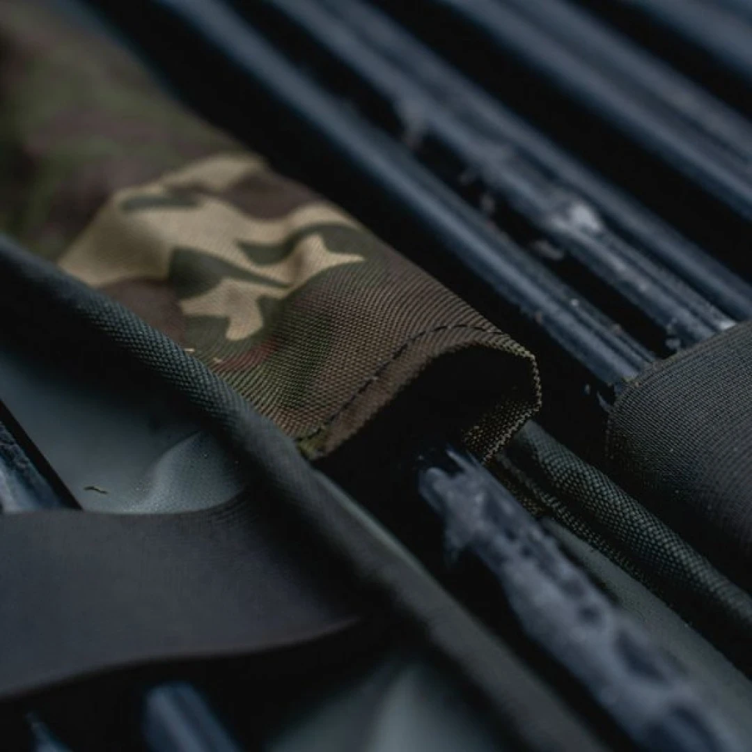 Nash Subterfuge Bushwhacker & Prodding Stick Bag