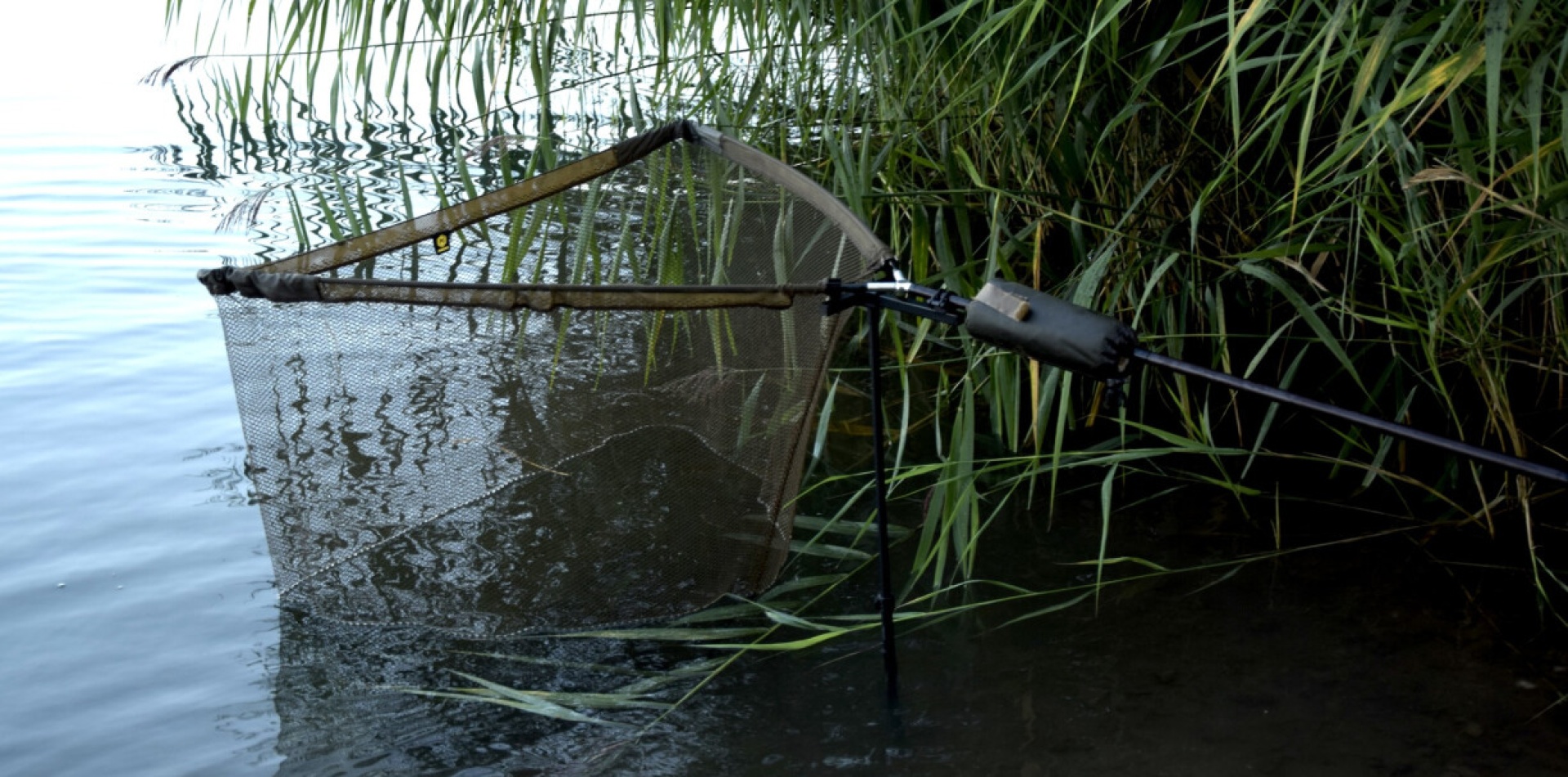 Mivardi Landing Net Quick Lock Rest