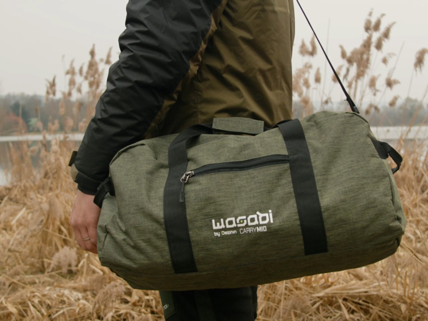 Delphin WASABI CarryMID Bag