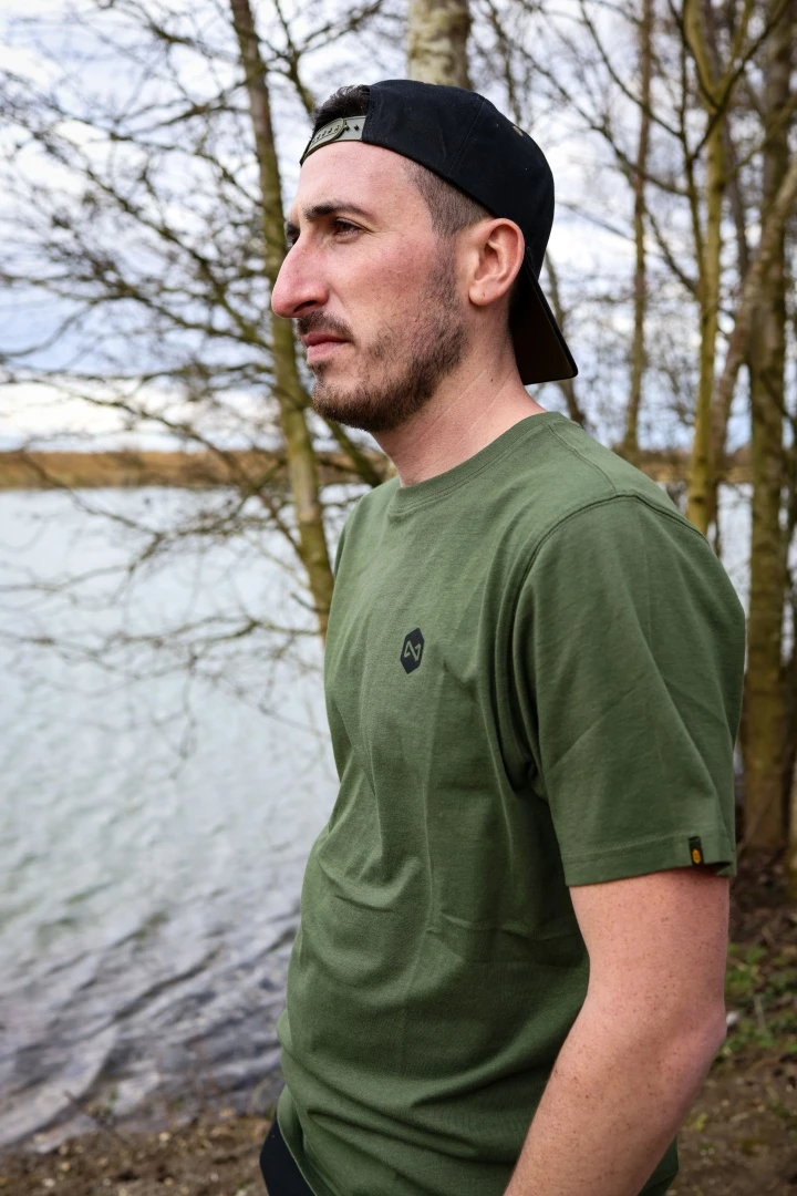 NAVITAS Block Tee T-Shirt