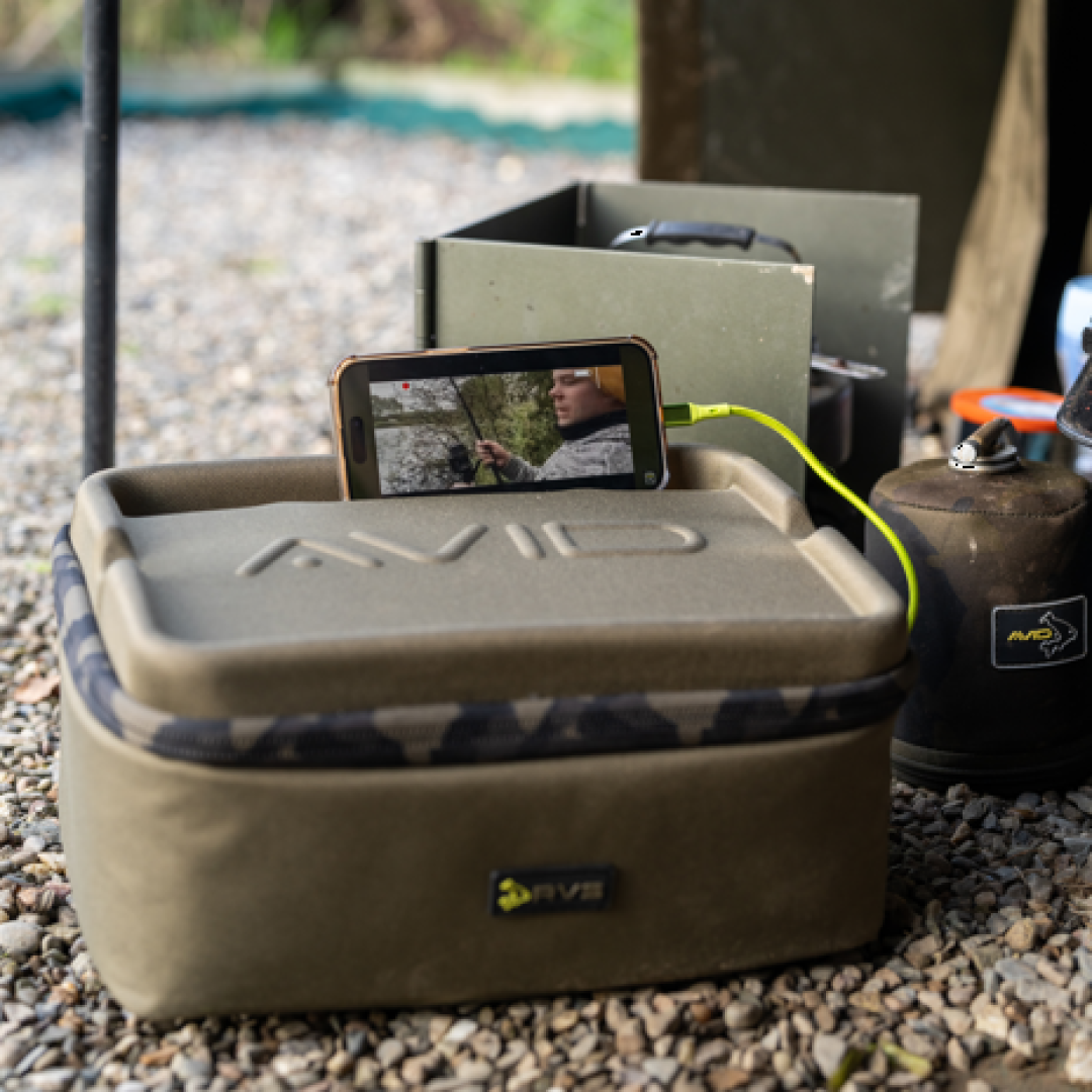 Avid Carp RVS Tech Pack - XL
