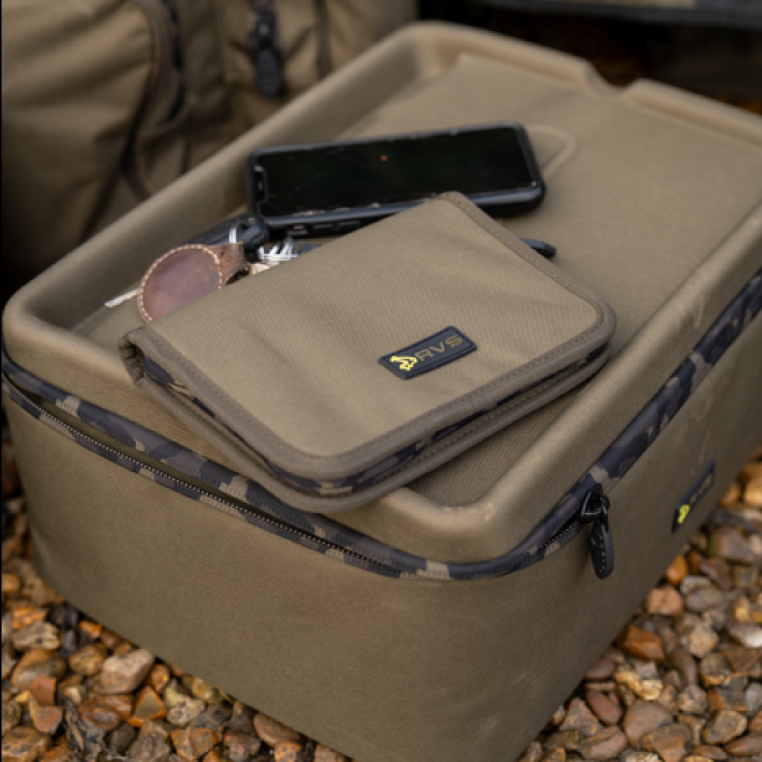 Avid Carp RVS Licence Wallet