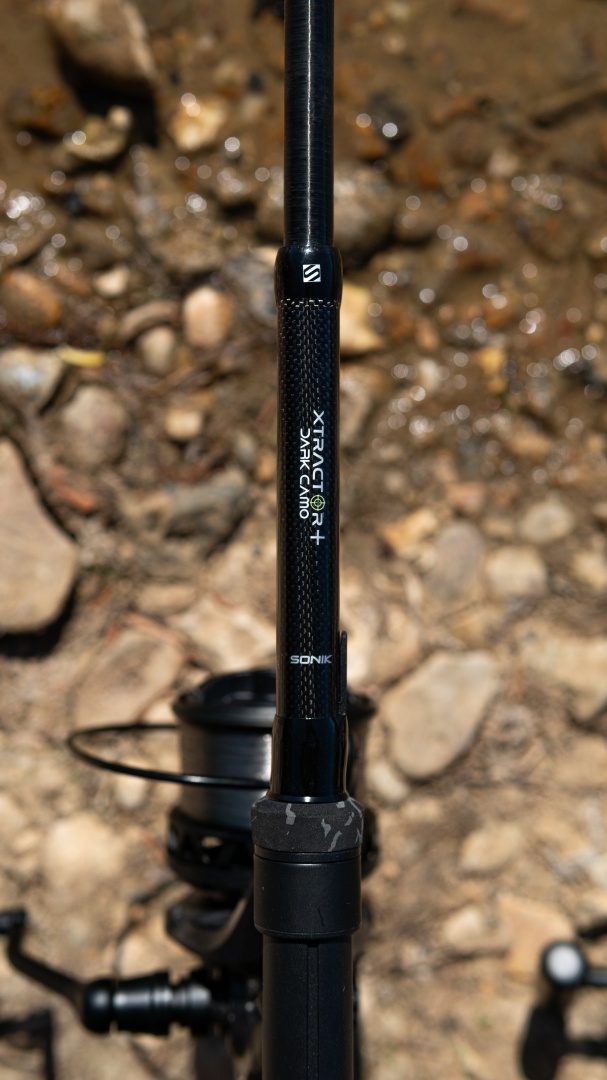 Sonik XTRACTOR+ Dark Camo Carp Rod - LTD