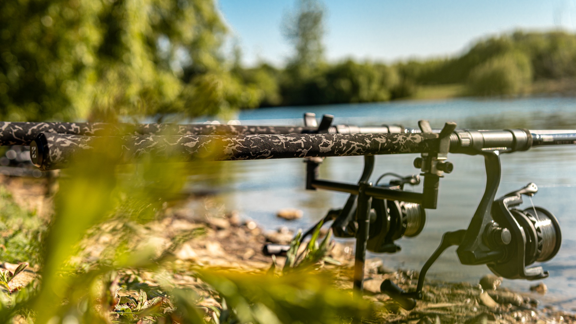 Sonik XTRACTOR+ Dark Camo Carp Rod - LTD