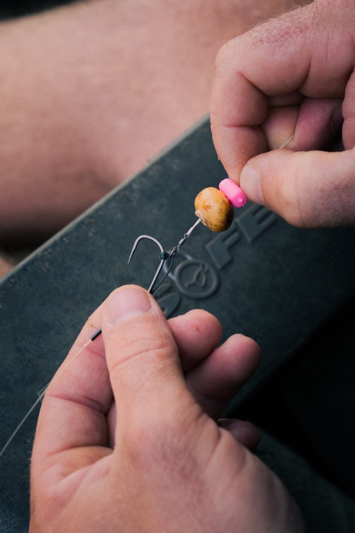 Korda Straight Point - Barbed