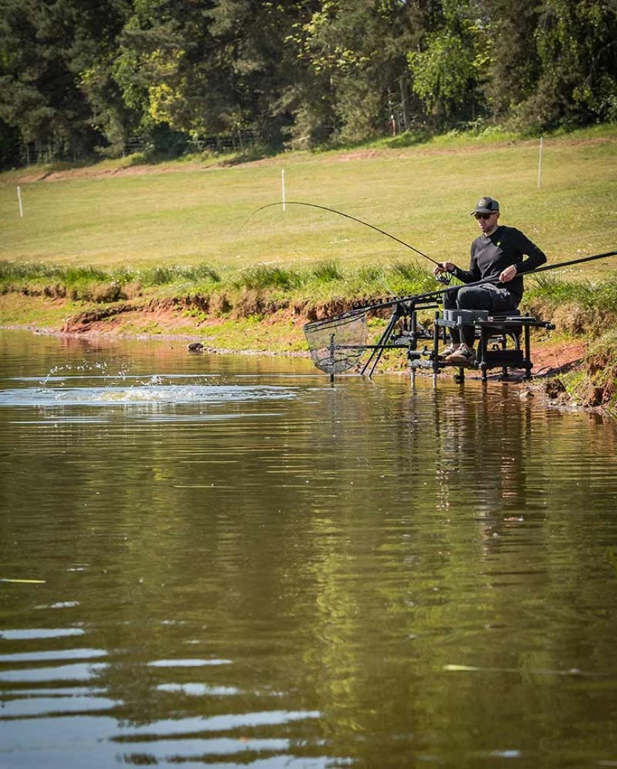 Matrix Horizon X Ultra PRO Commercial Feeder