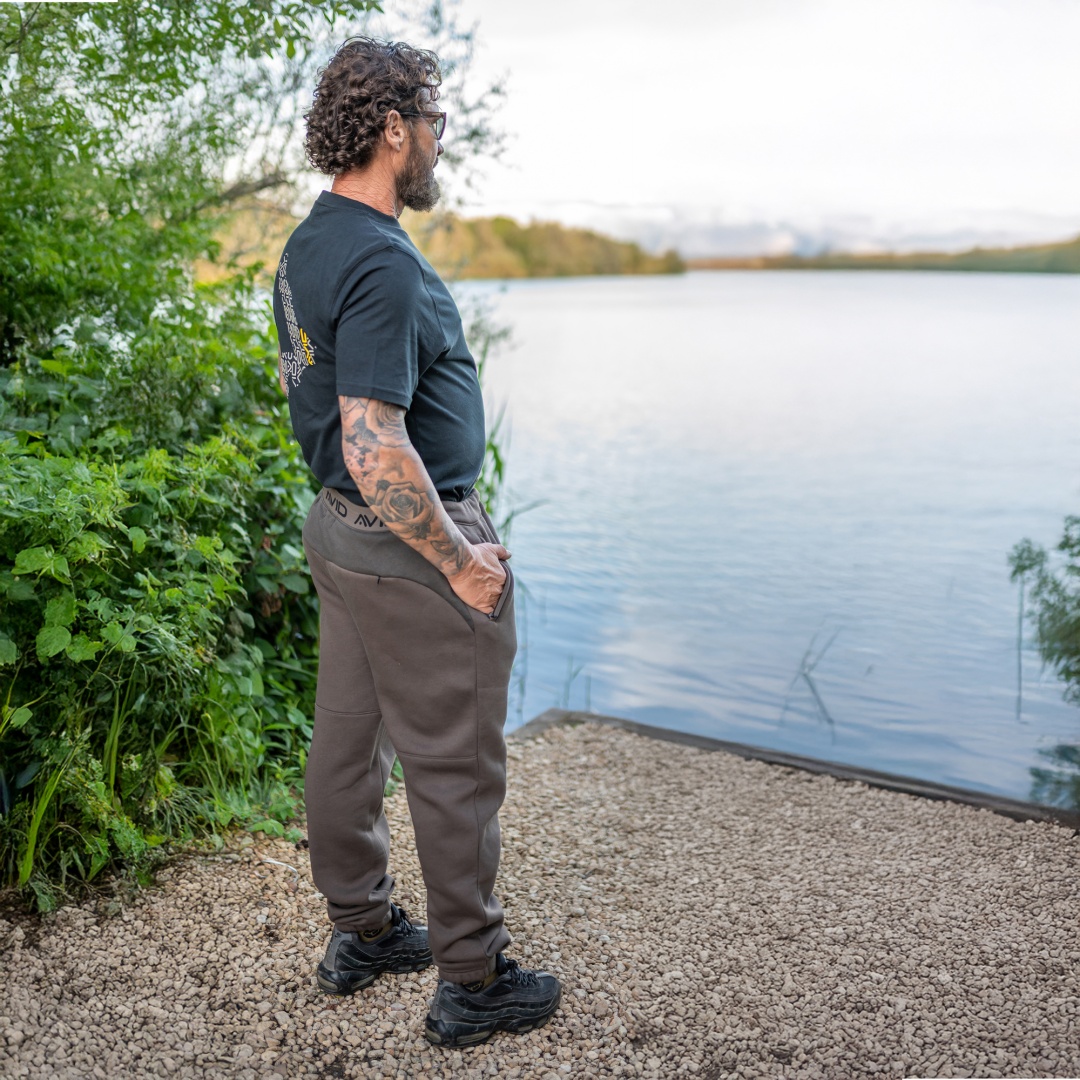 Avid Carp Compound Joggers - Brown