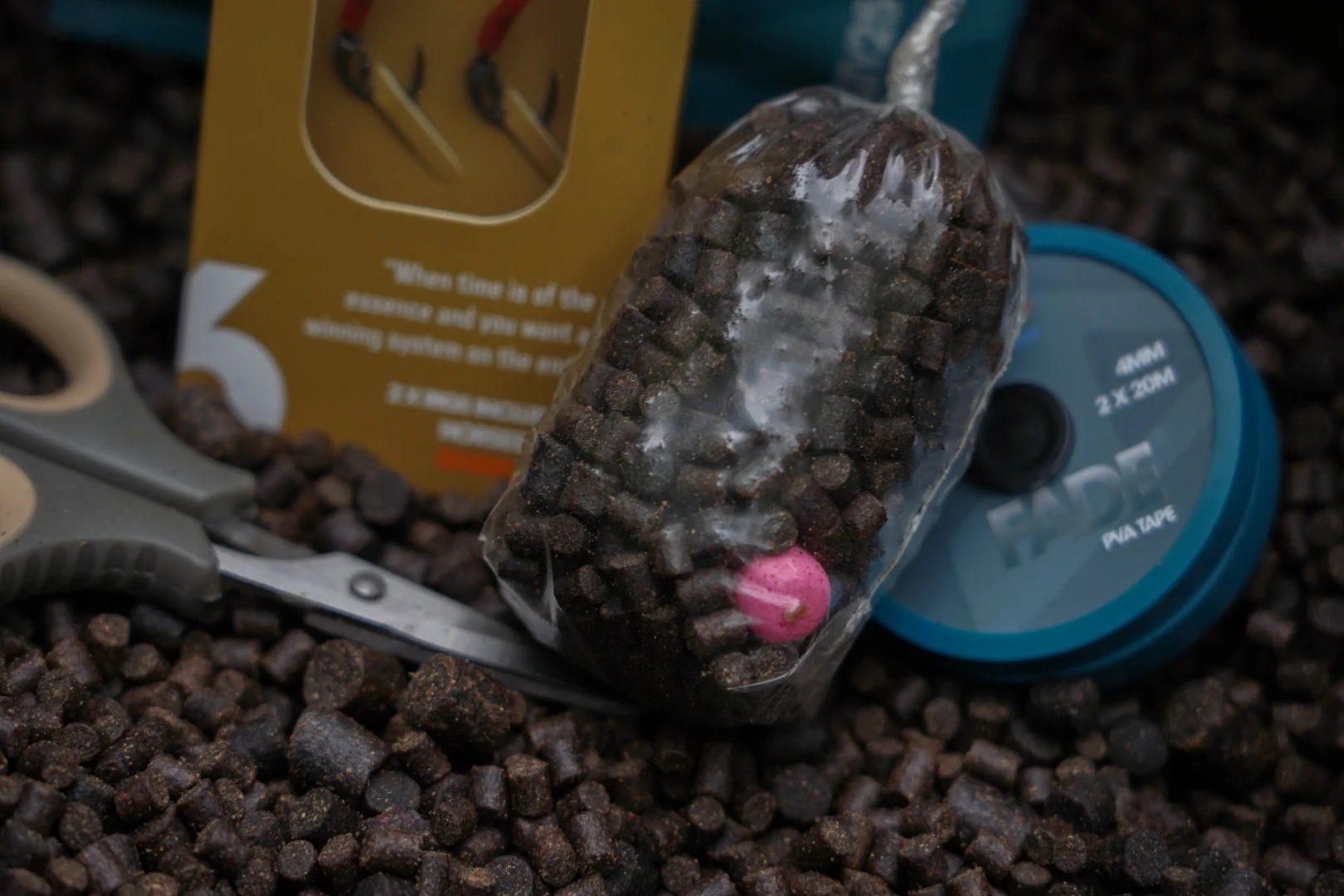 One More Cast Blend Leadcore Solid Bag Rig Horseshoe - Barbless