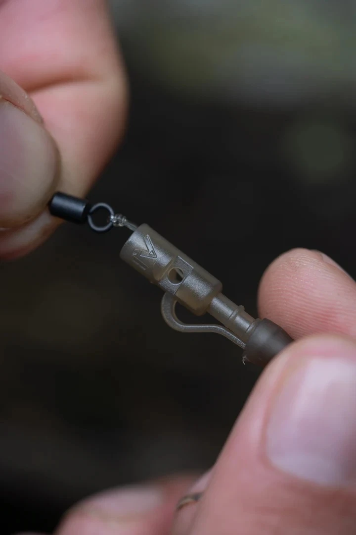One More Cast Blend Tubing Blow Back Rig Horseshoe - Barbless