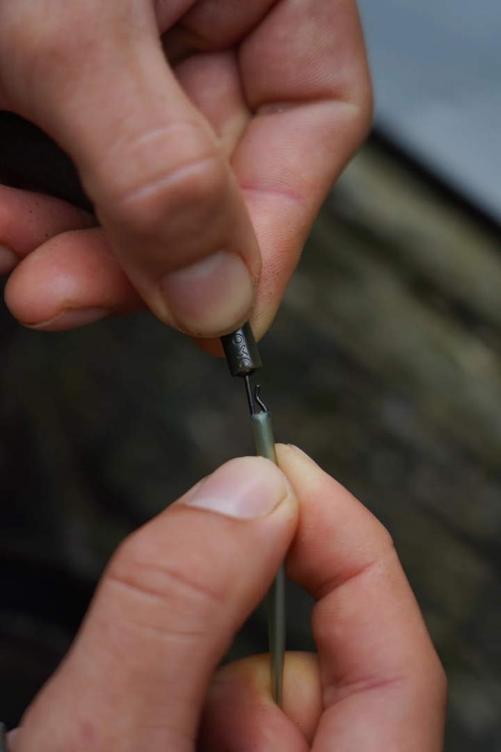 One More Cast Blend Tubing Blow Back Rig Horseshoe - Barbless