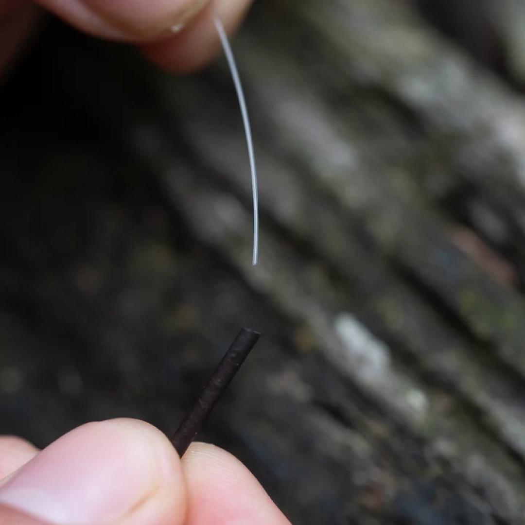 One More Cast Blend Tubing Fluoro D-Rig Horseshoe - Barbless