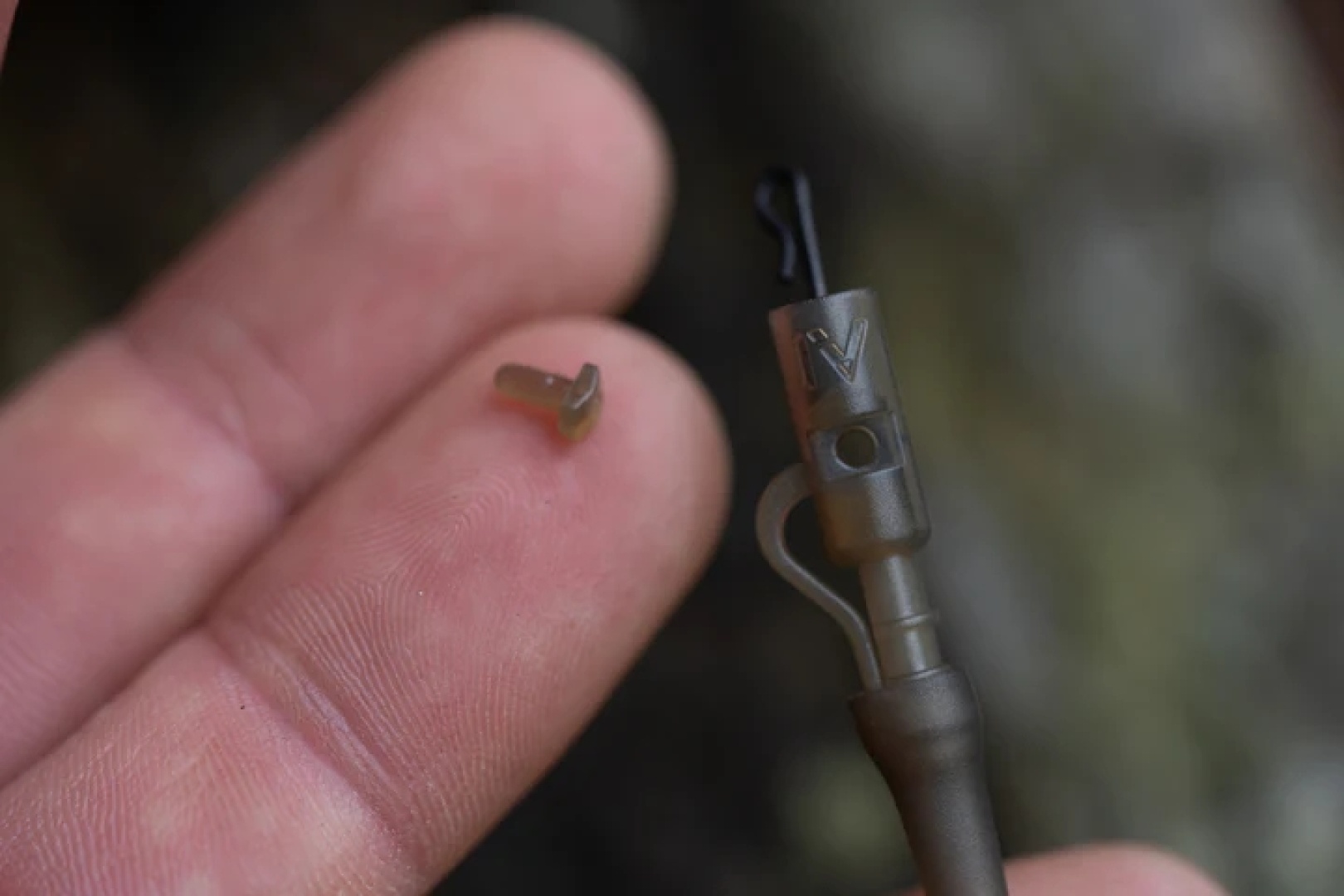 One More Cast Blend Tubing Fluoro D-Rig Horseshoe - Barbless