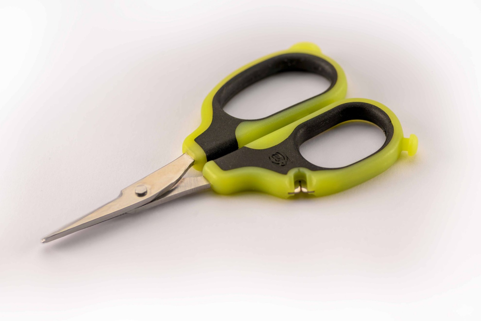 RidgeMonkey Nite-Glo Strip n Snip Scissors