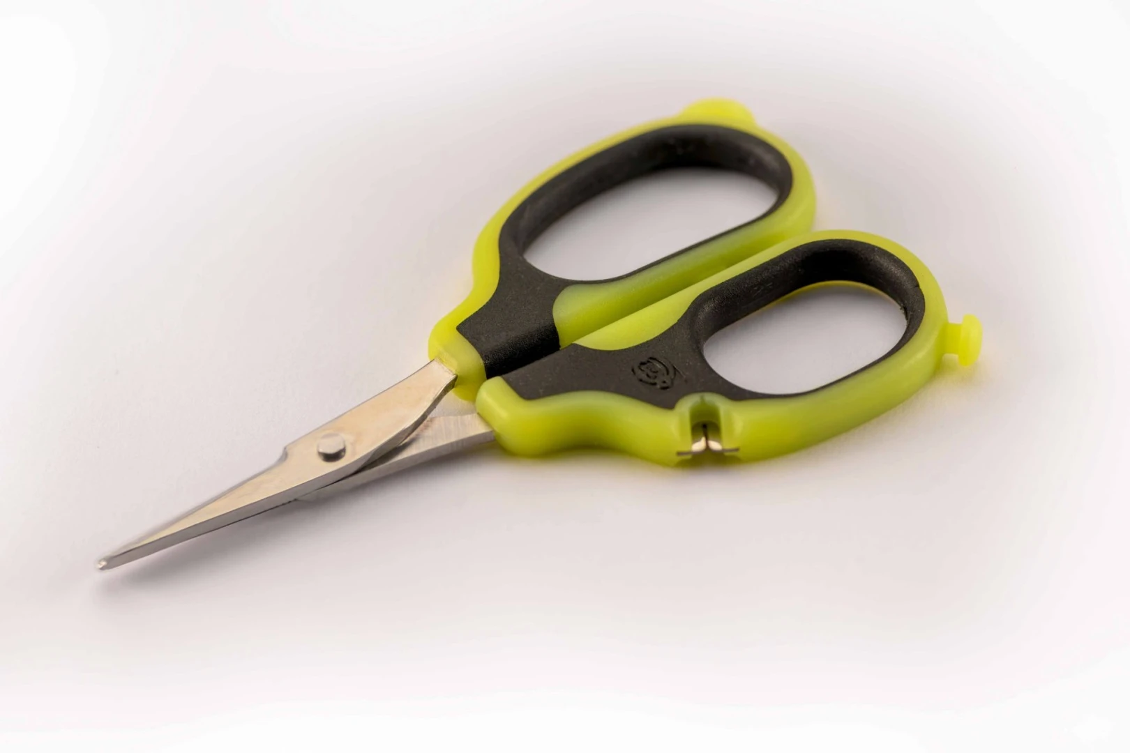 RidgeMonkey Nite-Glo Strip n Snip Scissors
