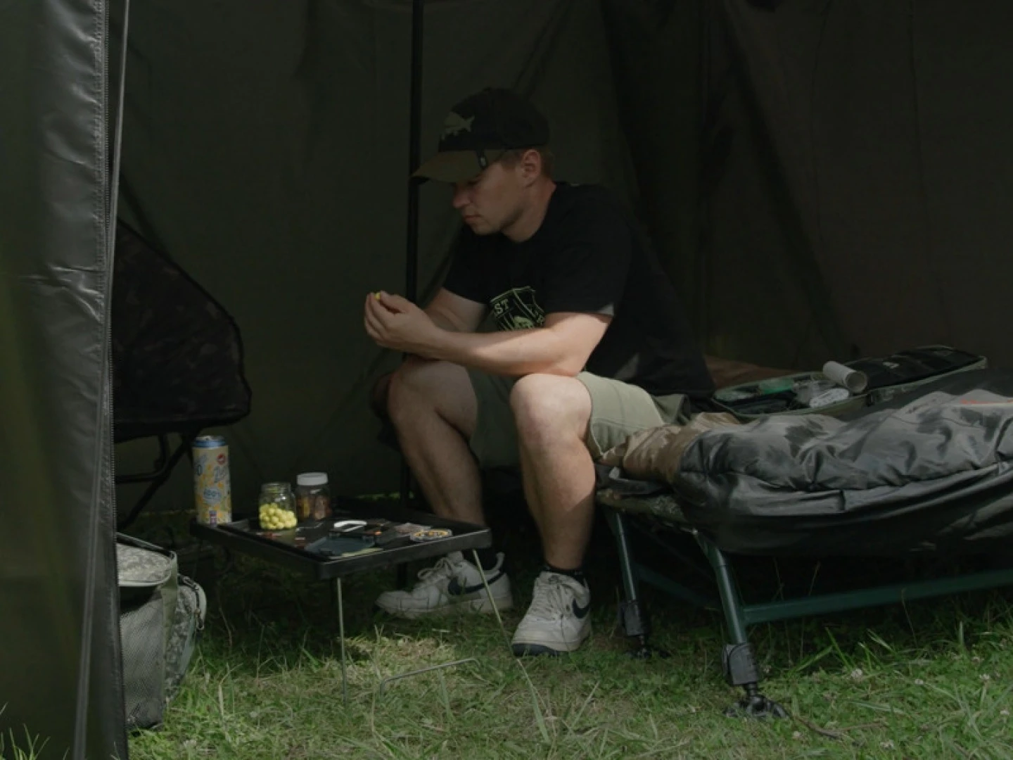 Delphin iDEAL Bivvy Table