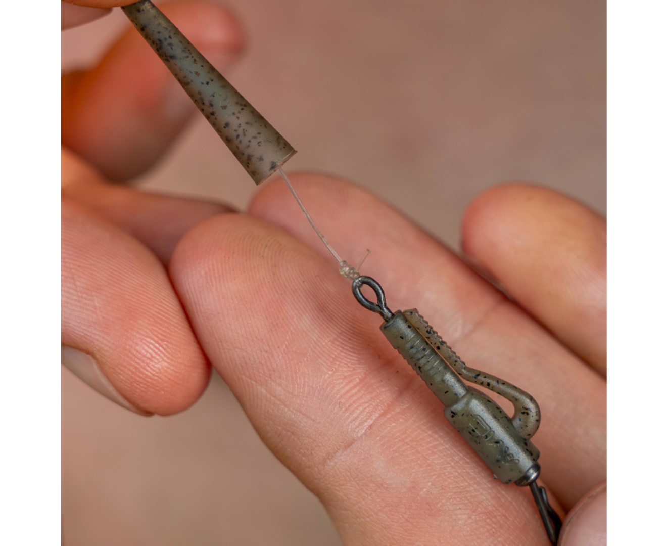 Avid Carp Outline Flecktone Fused QC Lead Clips