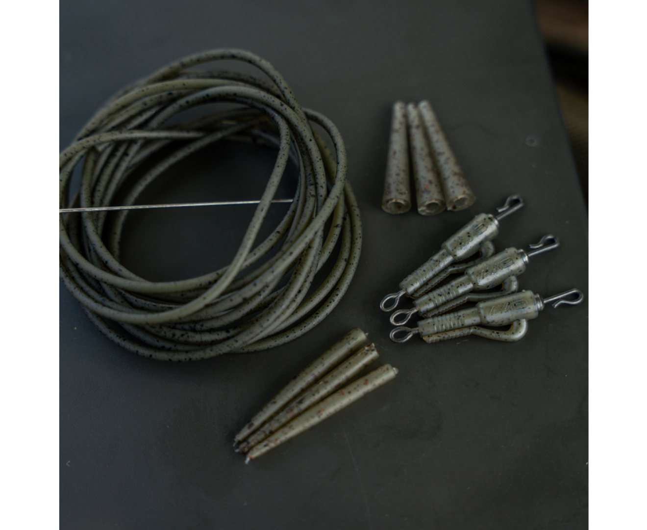Avid Carp Outline Lead Clip Tubing Kit
