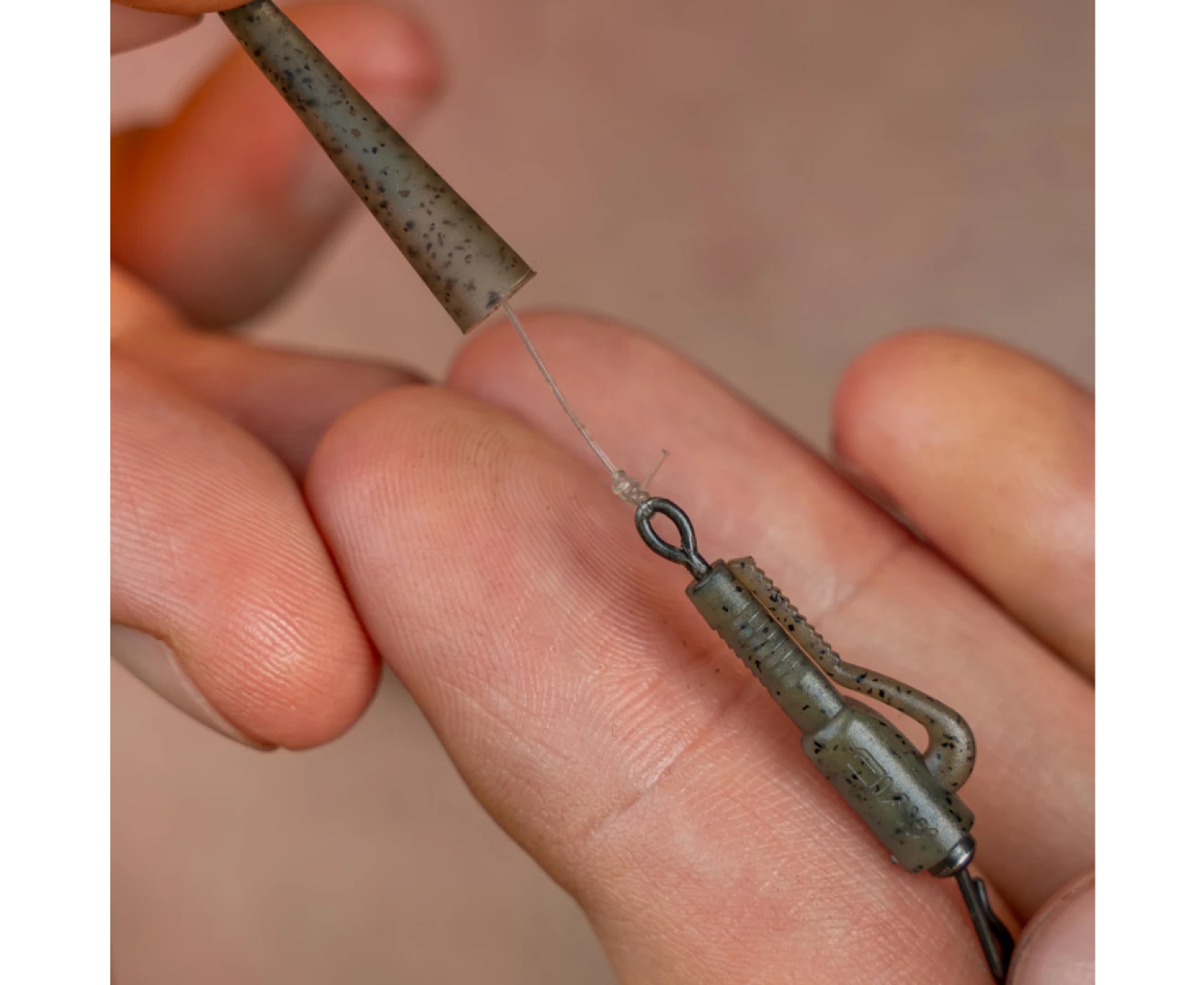 Avid Carp Outline Flecktone Tail Rubbers