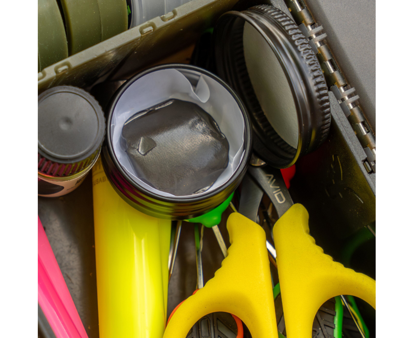 Avid Carp Outline Tungsten Griptek Putty