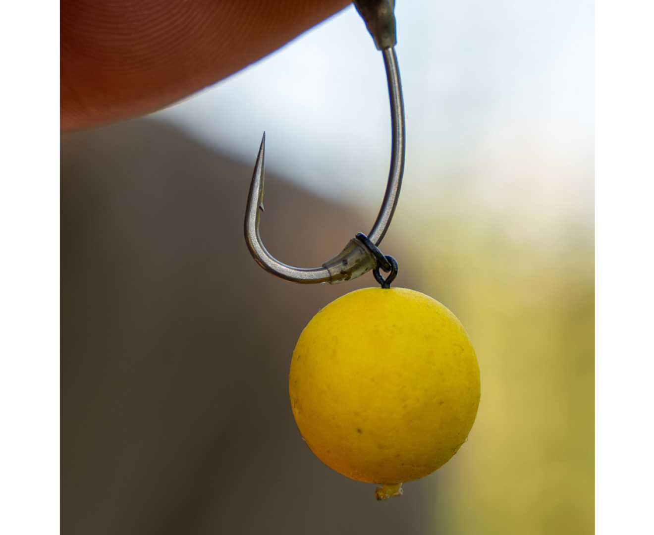 Avid Carp Outline Ringed Hookbait Swivels - Micro