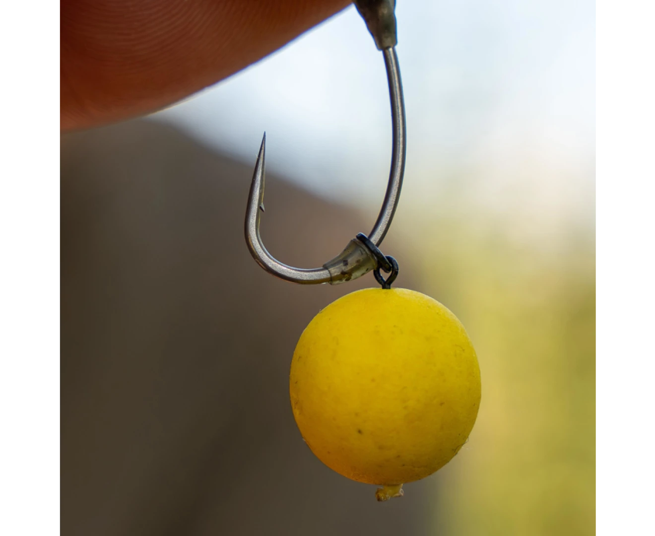 Avid Carp Outline Ringed Hookbait Swivels - Micro