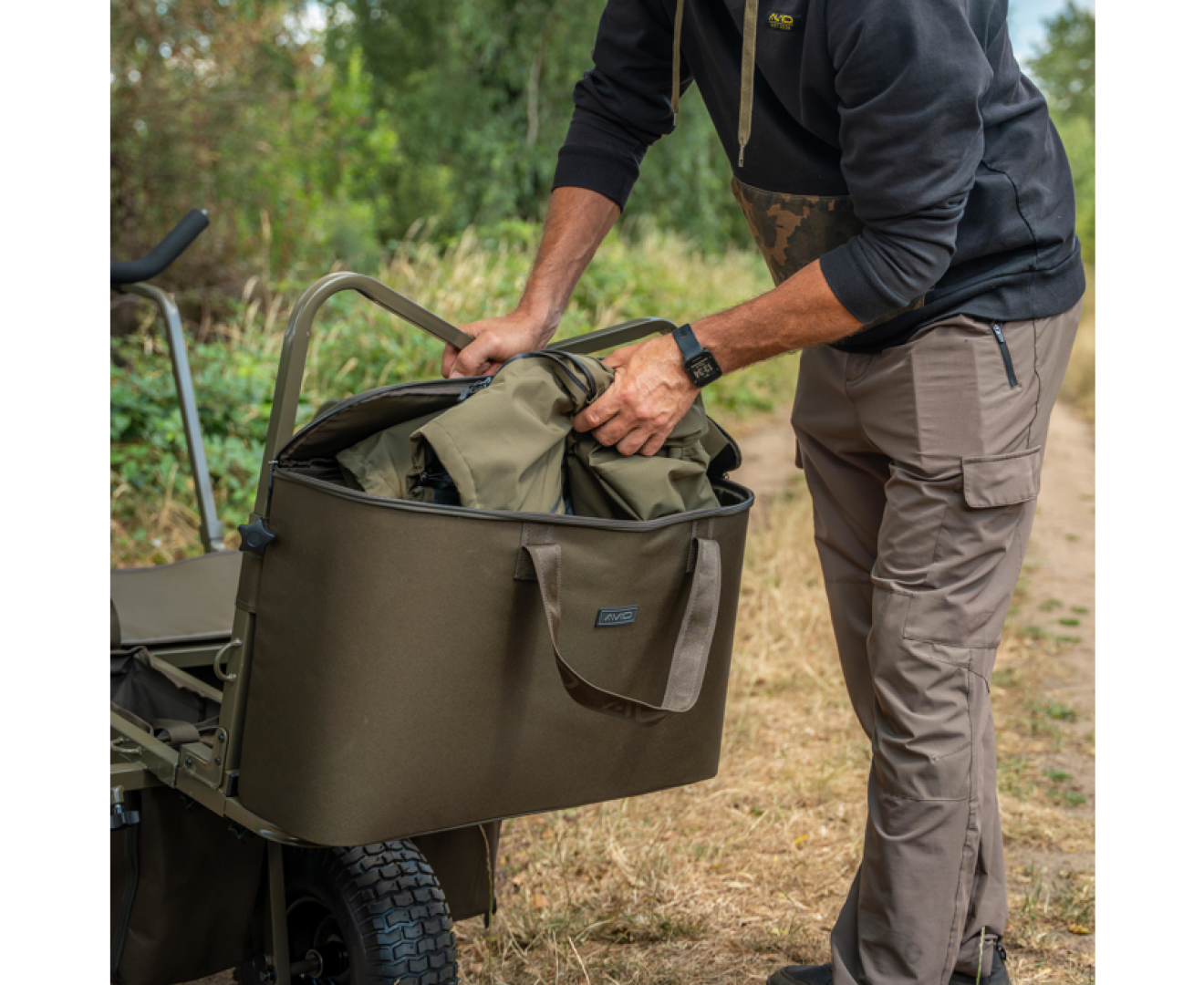 Avid Carp Transit TRI-Terrain Barrow