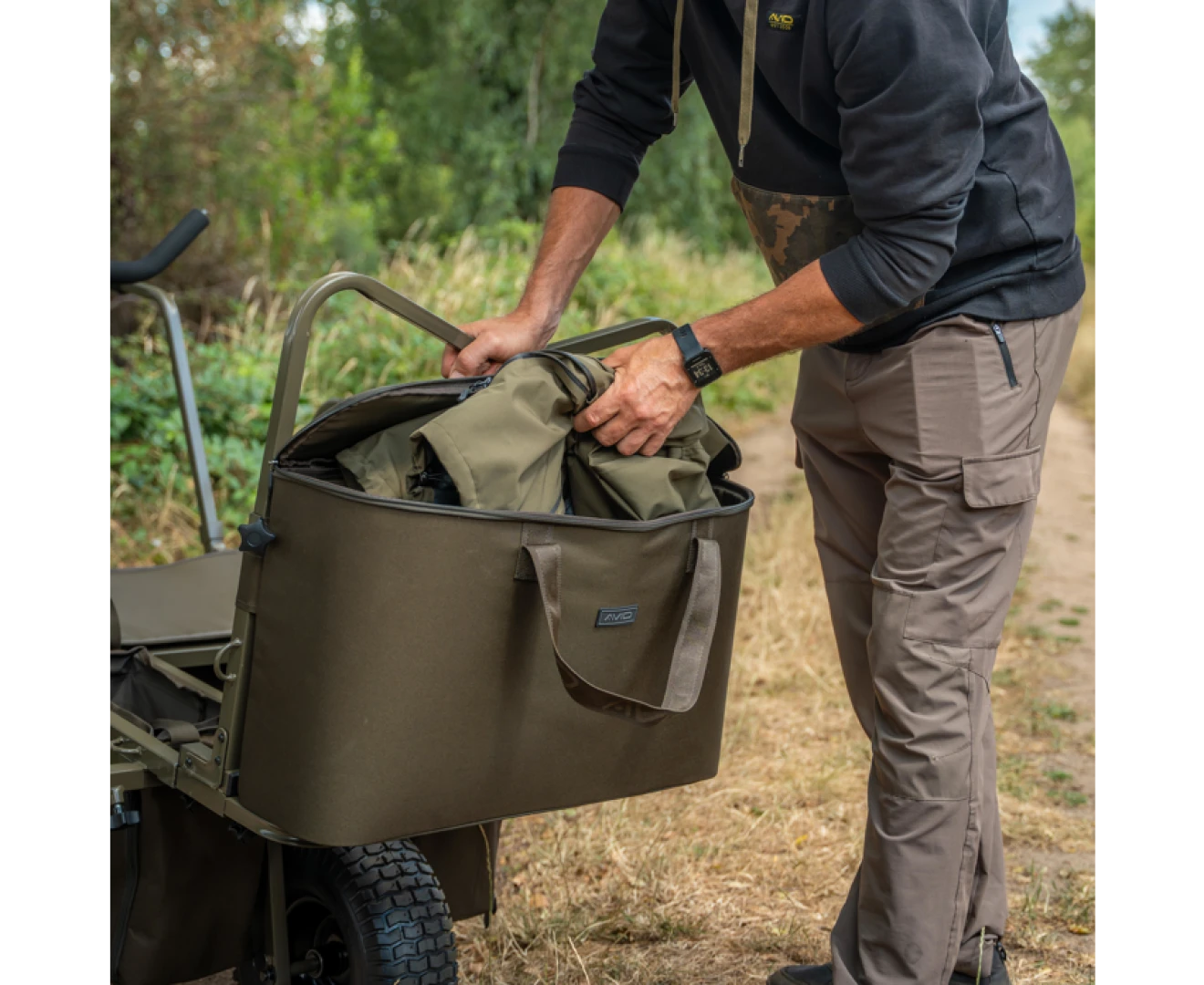 Avid Carp Transit TRI-Terrain Barrow