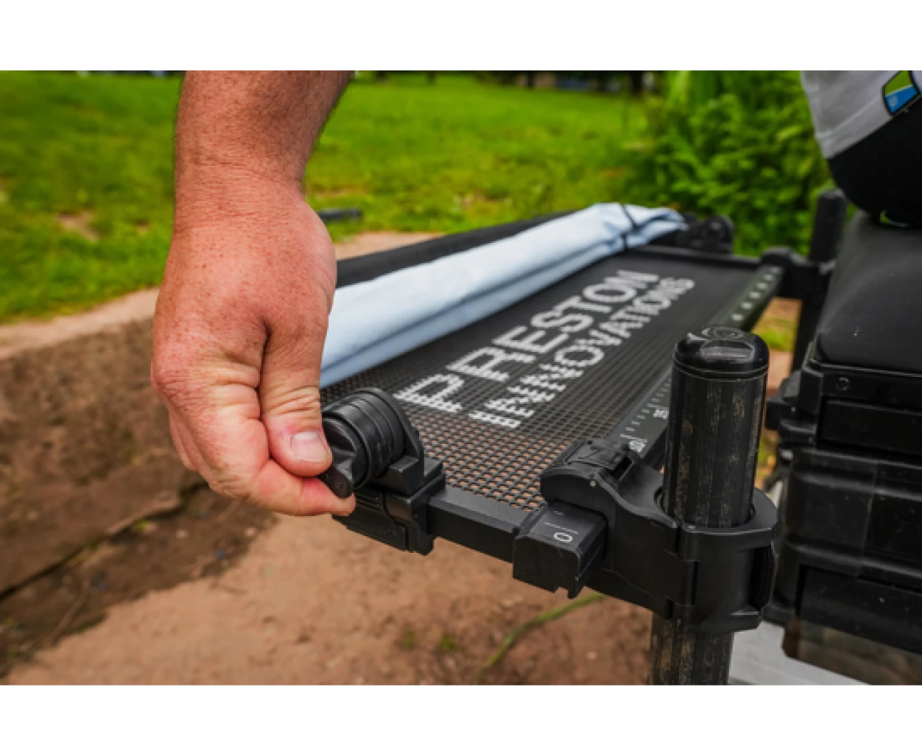 Preston Innovations Ventalite Slimline Hoodie Side Tray