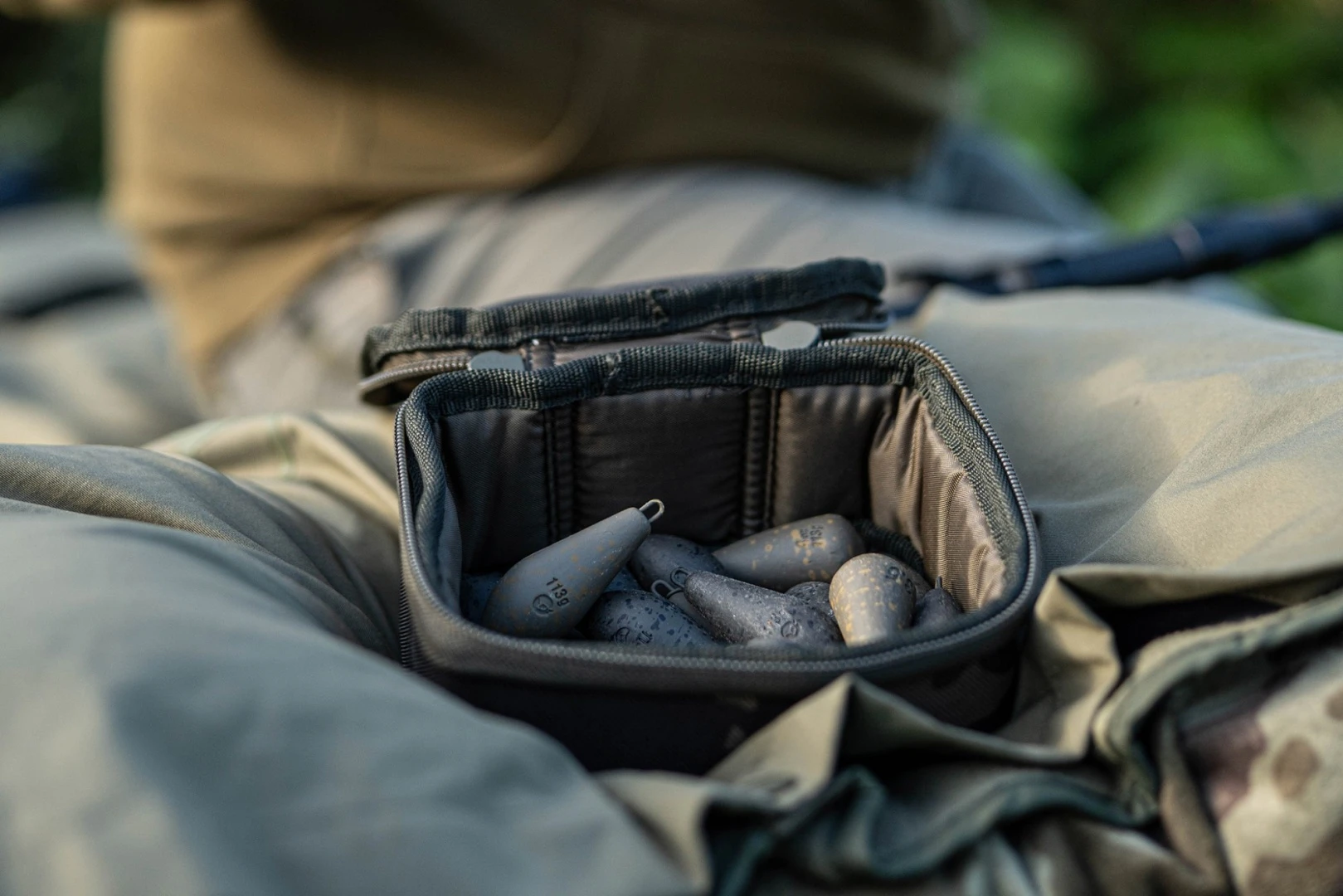 Korda Compac 100 Tackle Pouch Dark Kamo