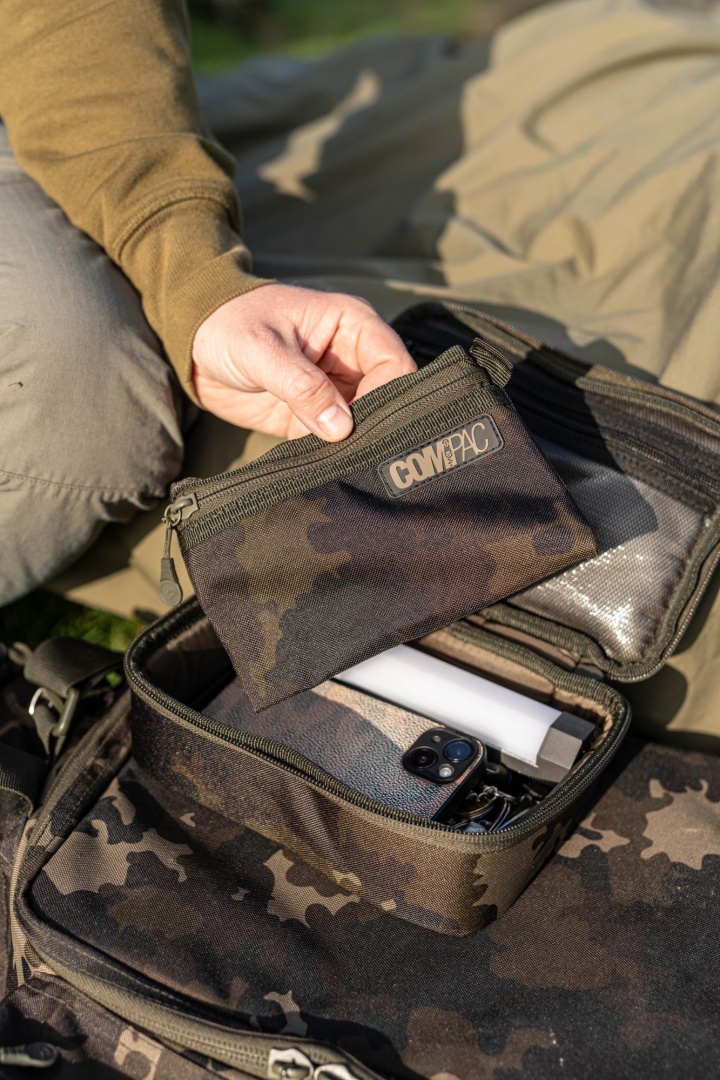 Korda Compac 125 Tackle Pouch Dark Kamo