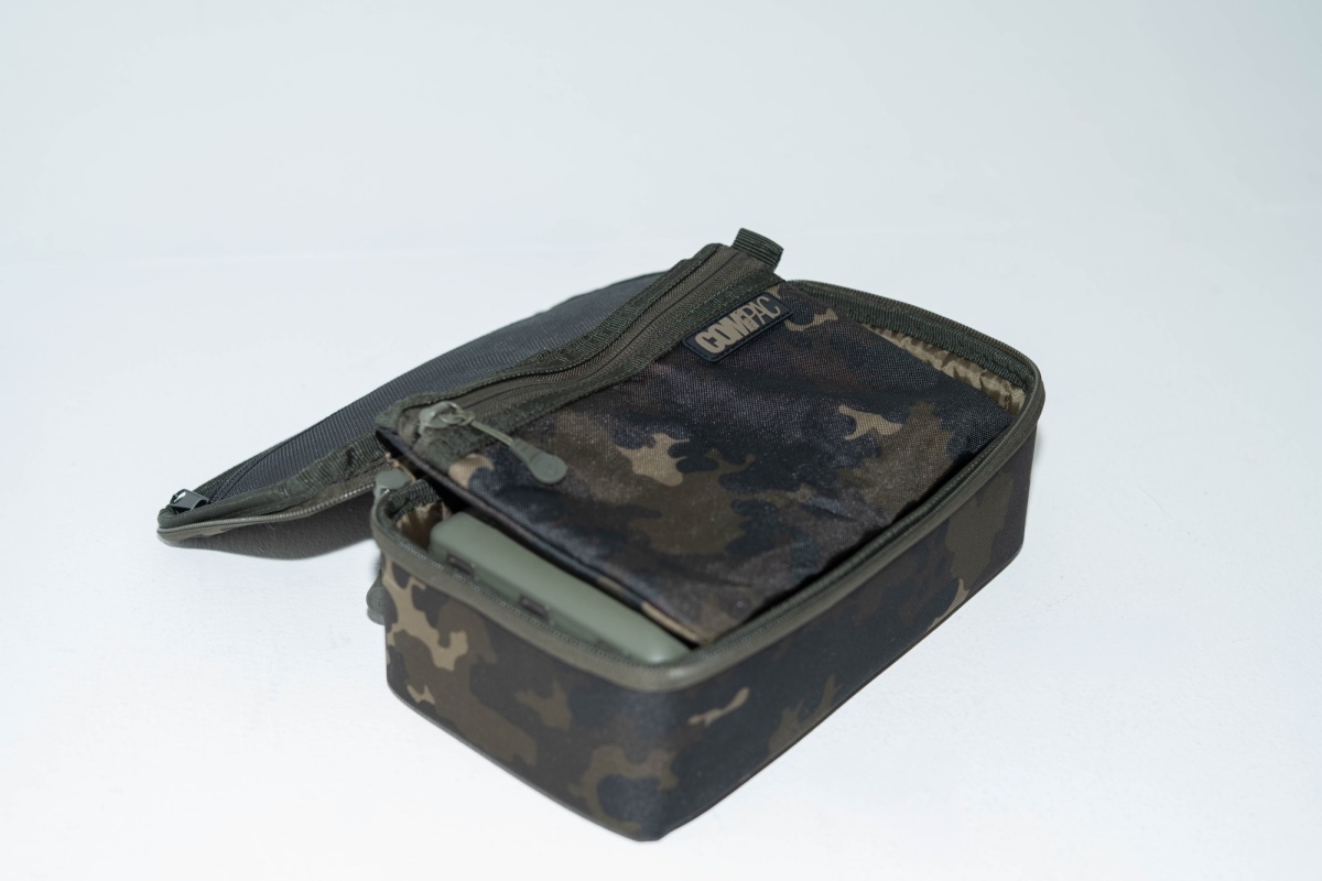 Korda Compac 140 Tackle Pouch Dark Kamo