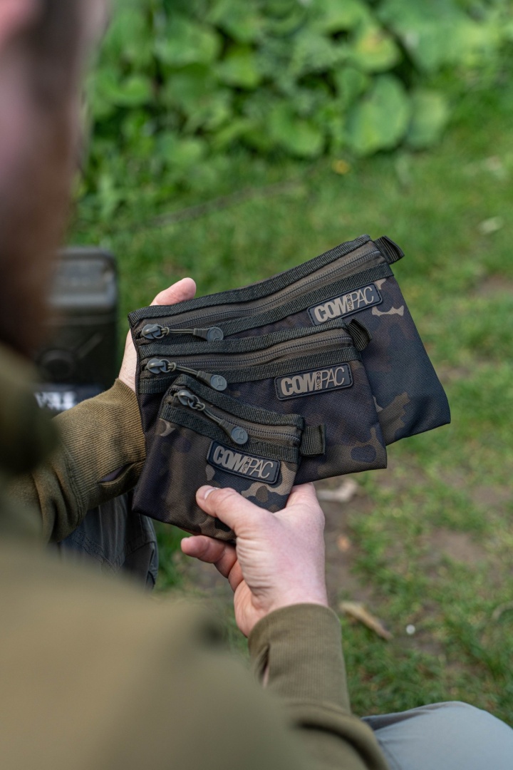 Korda Compac 200 Tackle Pouch Dark Kamo