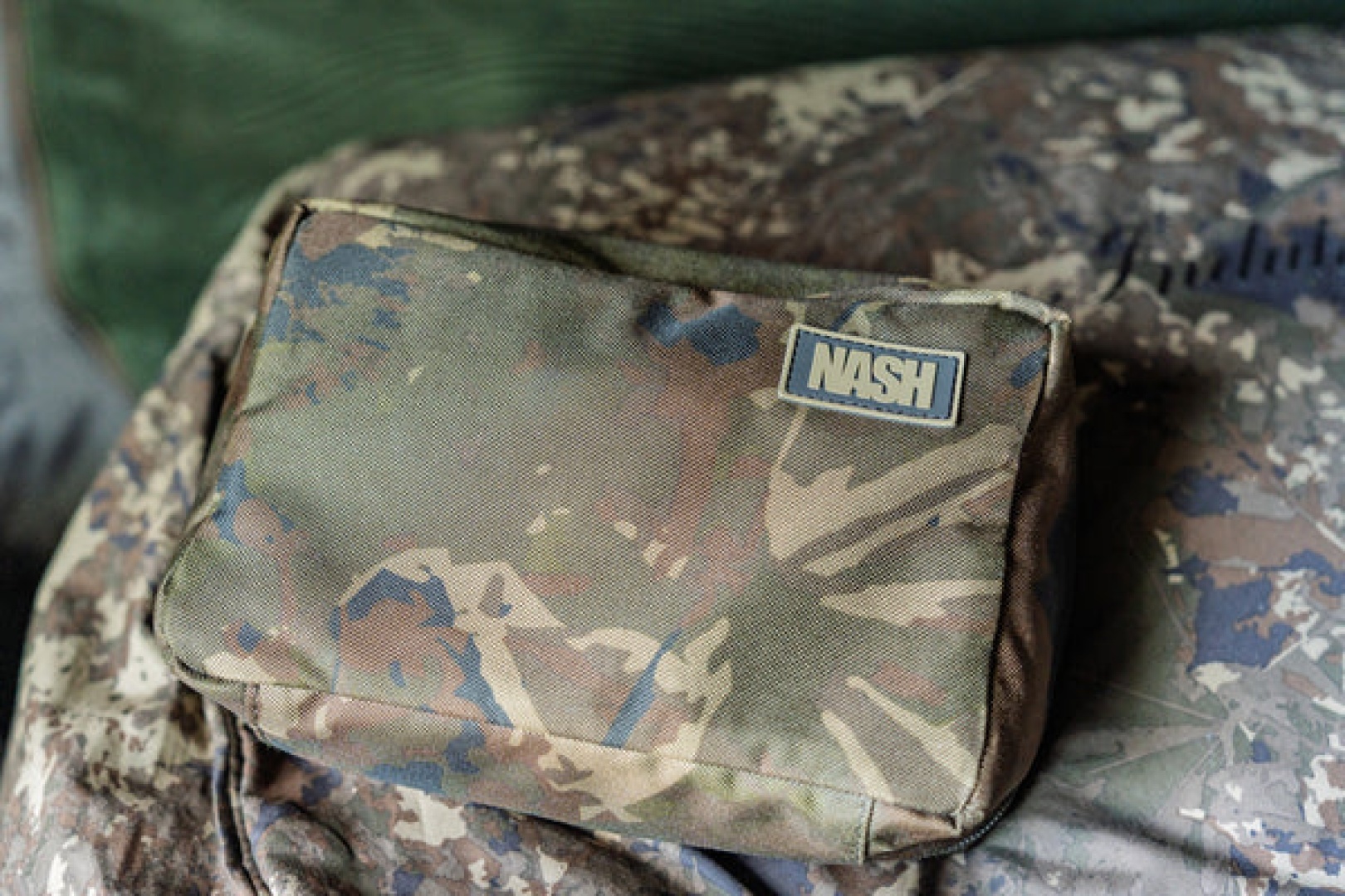 Nash Subterfuge Wash Bag