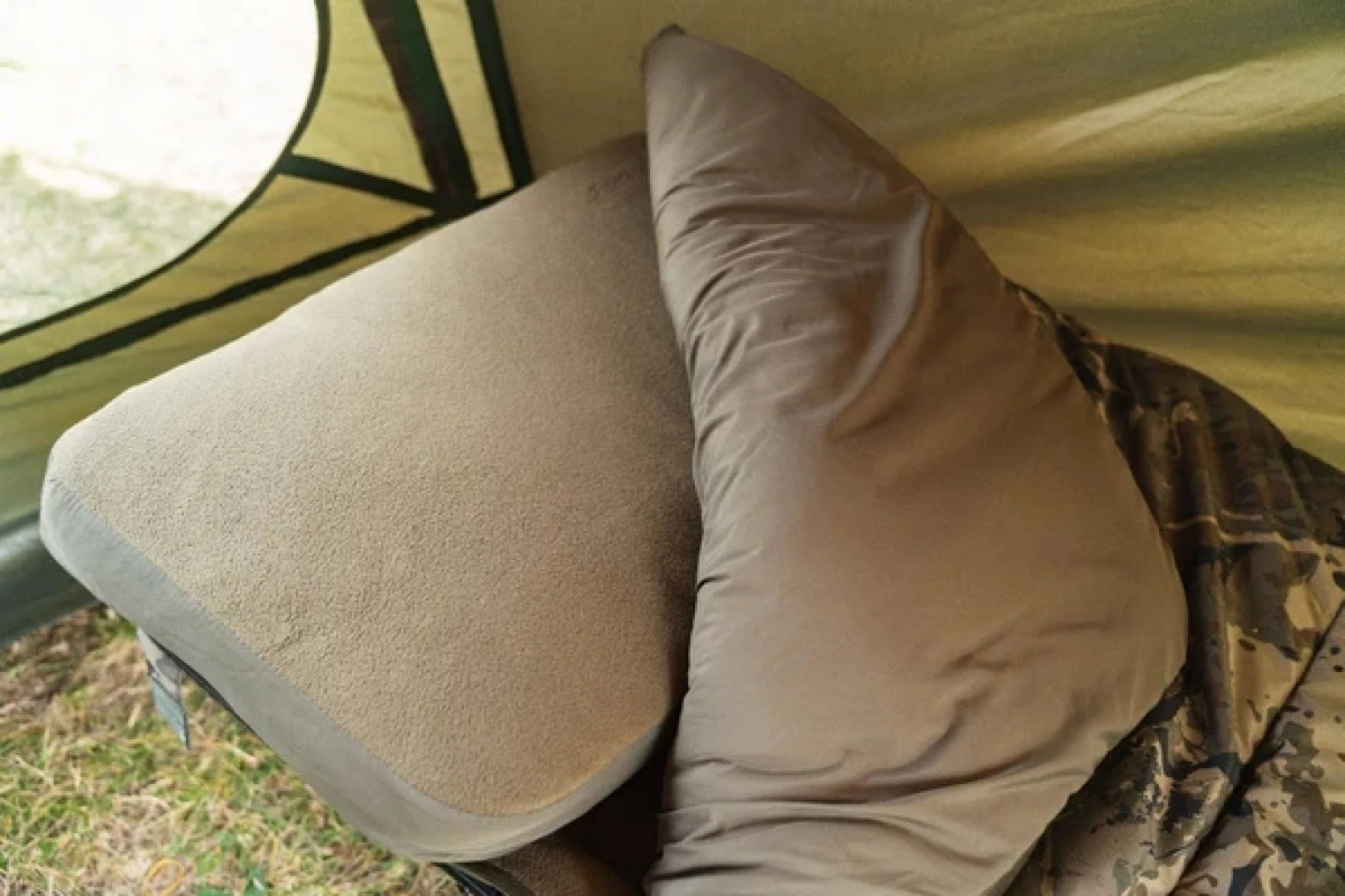 Nash Indulgence 4 Leg Junior Sleep System CAMO
