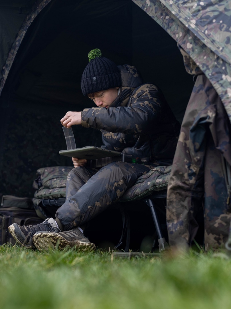 Korda Insulated Hooded Jacket - Dark Kamo