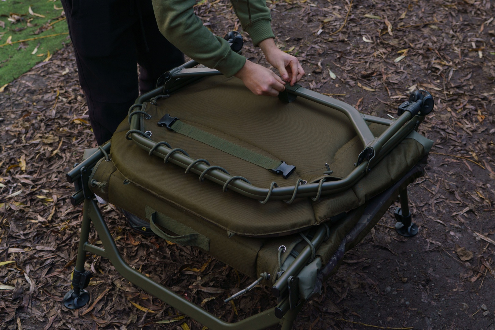 Solar Worldwide Bedchair Standard 6 Leg