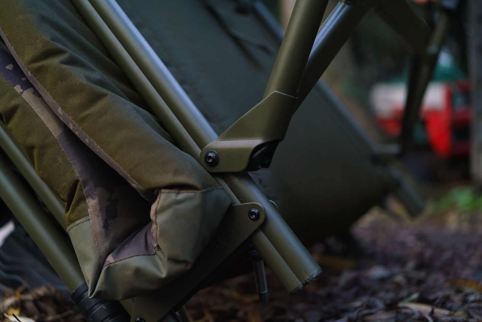 Solar Worldwide Bedchair Standard 6 Leg