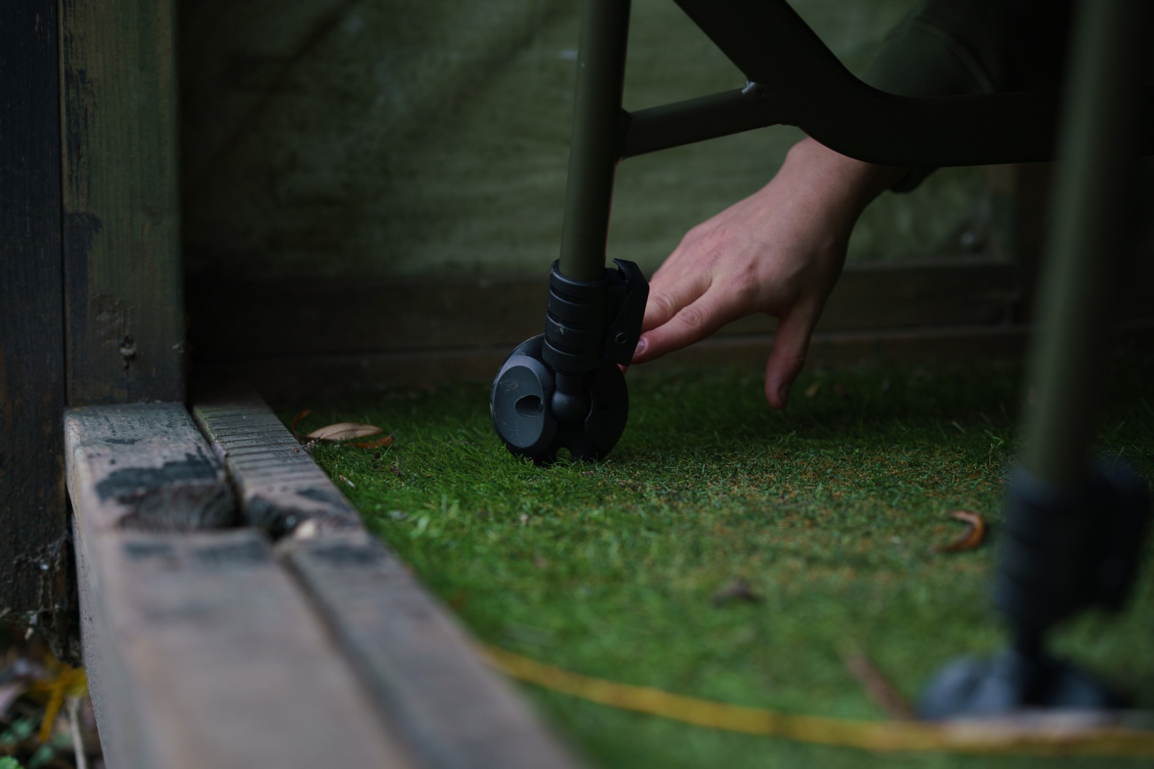 Solar Worldwide Bedchair Standard 6 Leg