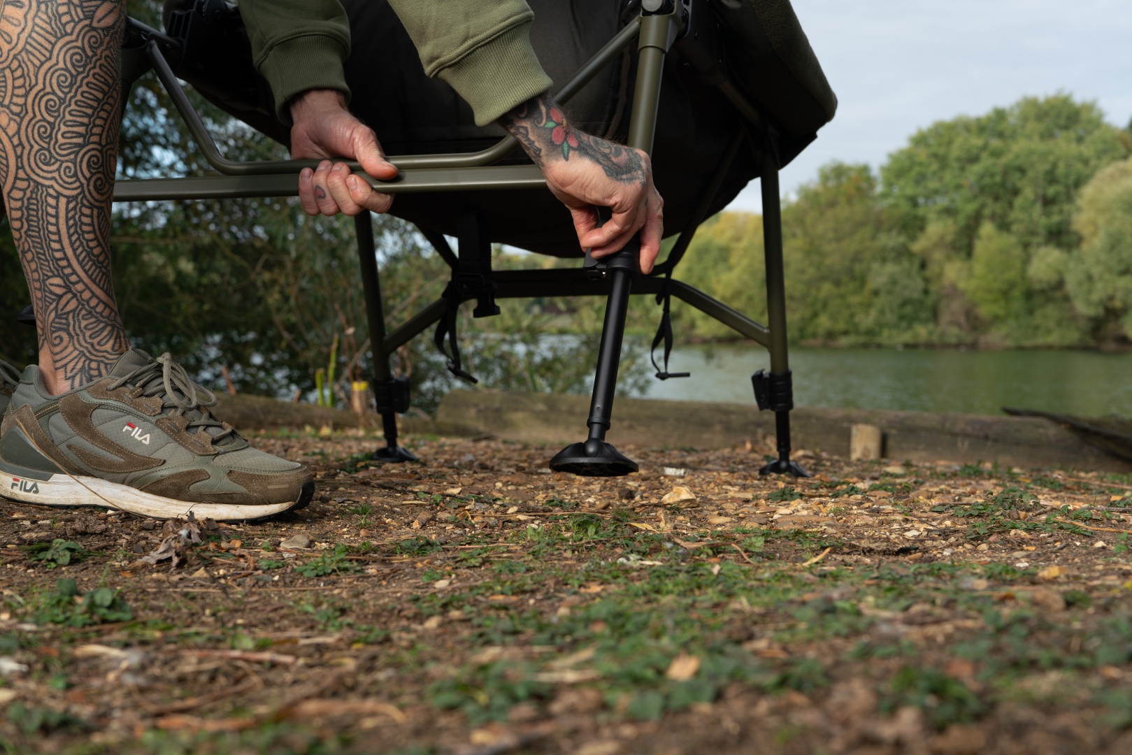 Solar Worldwide Couch Chair