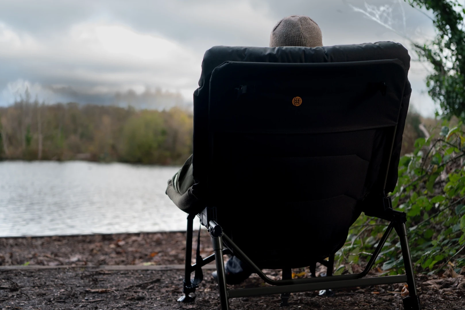 Solar Worldwide Couch Chair