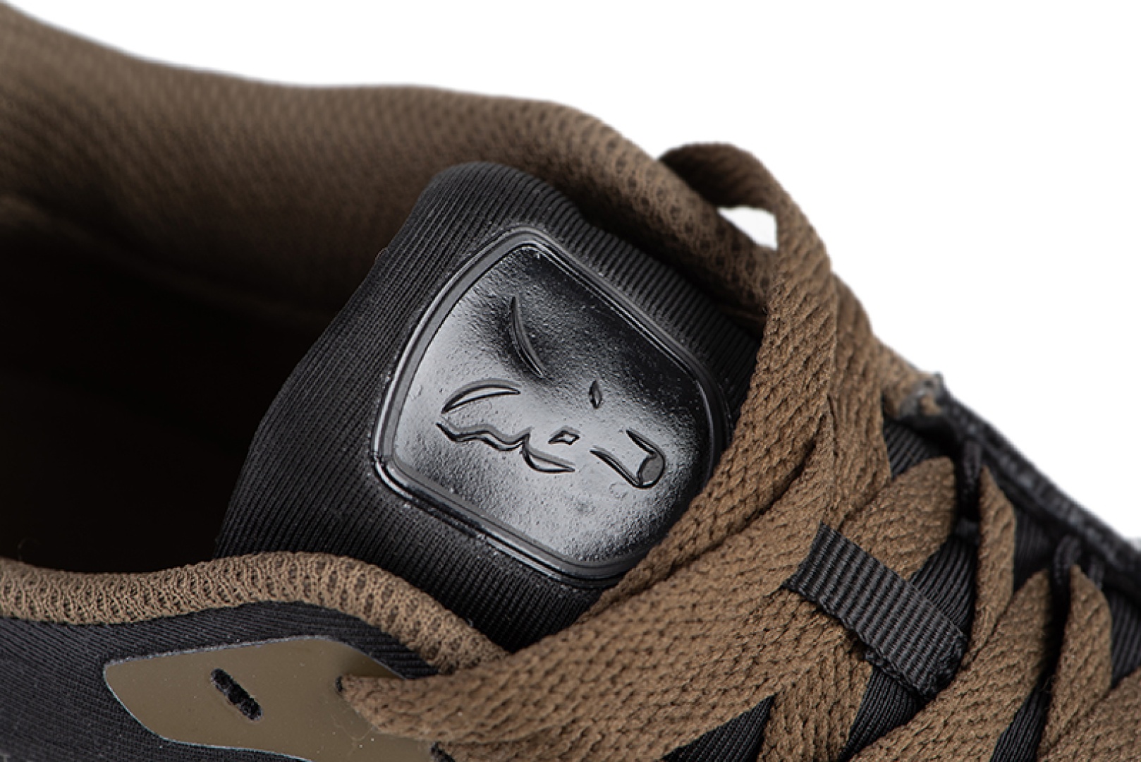 Fox Explorer Trainers V2