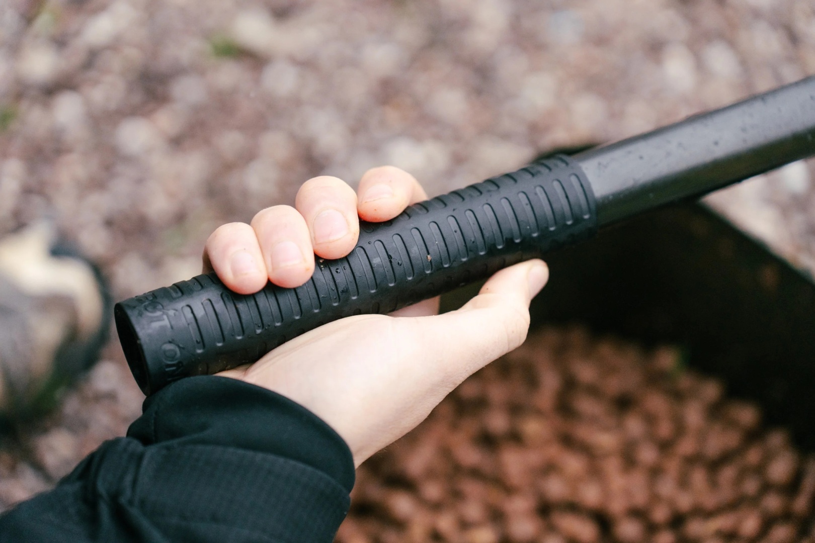 Nash Spot On Speed Load Throwing Stick Stealth