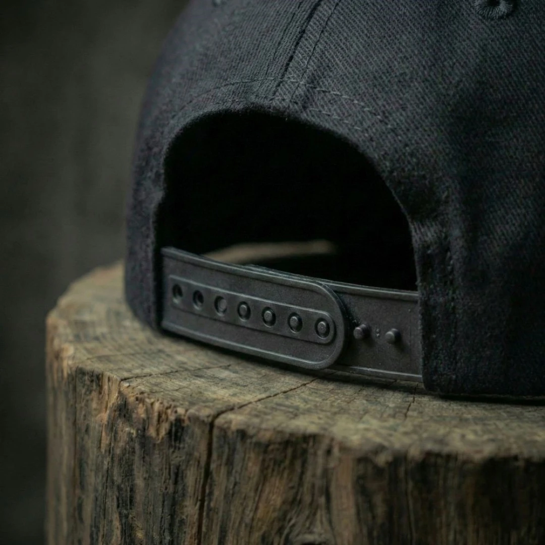 TB Baits Snapback Cap 3D Logo Black